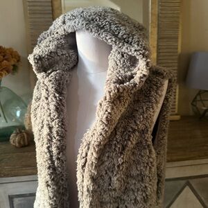 NWT Fantastic Fawn Plush Grey Vest